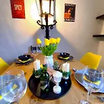 Mooki Rumbach * Budapest