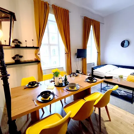 Mooki Rumbach Apartament *