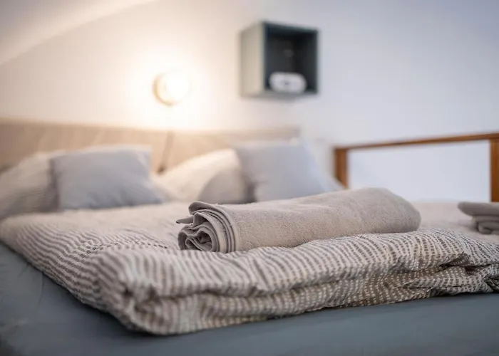 Mooki Rumbach * Budapesta